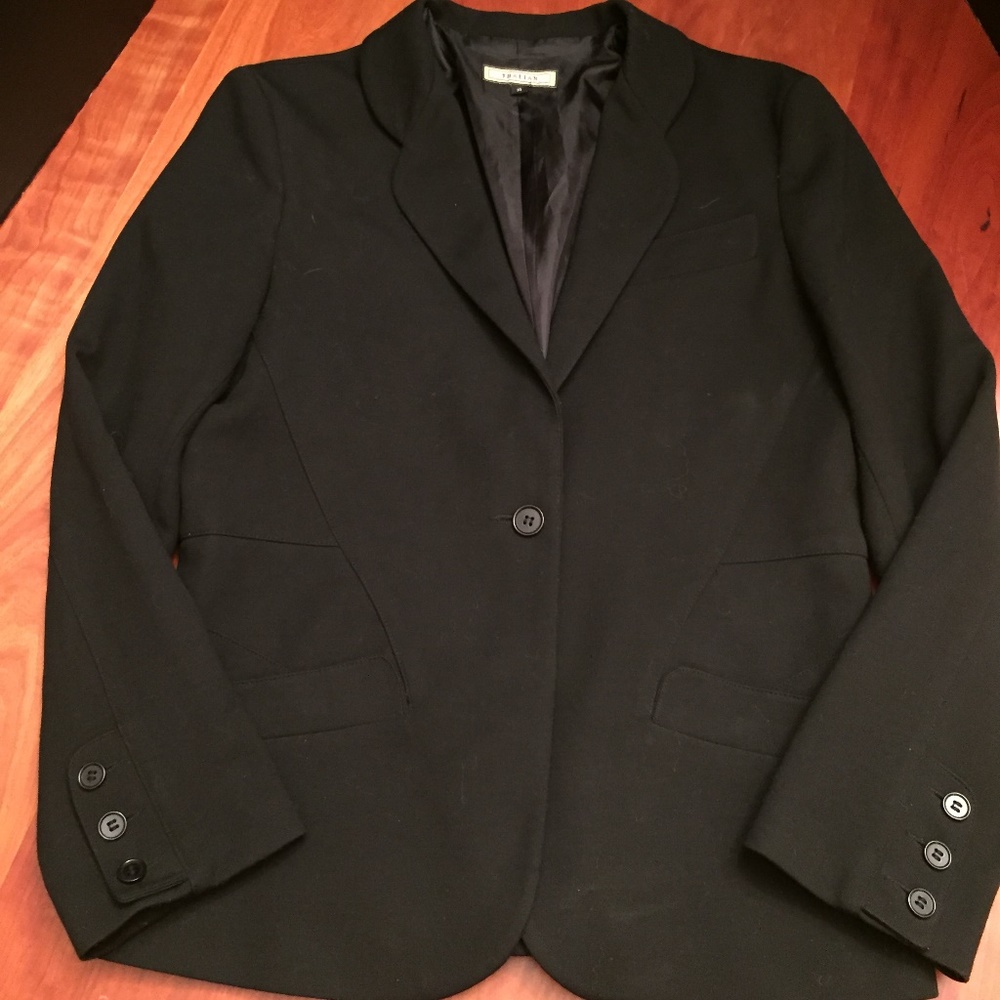 Thalain Classic Black Blazer - Size 8 - NWOT